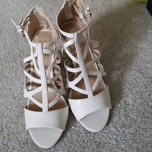 Brash cream sandal shoes